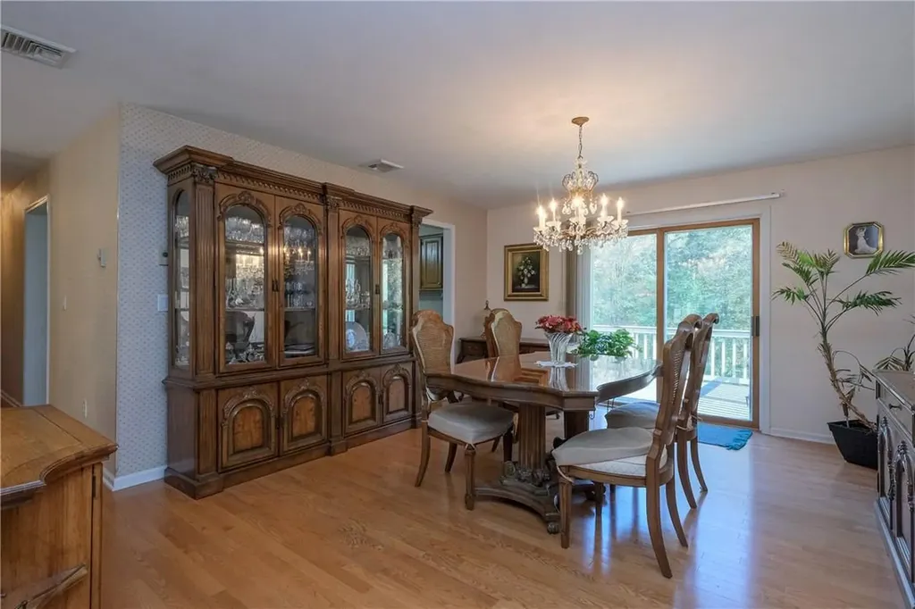 168 Lake Drive Mahopac NY 10541