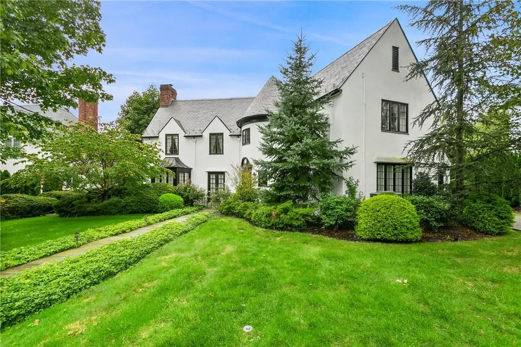 21 Shawnee Road Scarsdale NY 10583