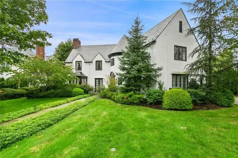 21 Shawnee Road Scarsdale NY 10583