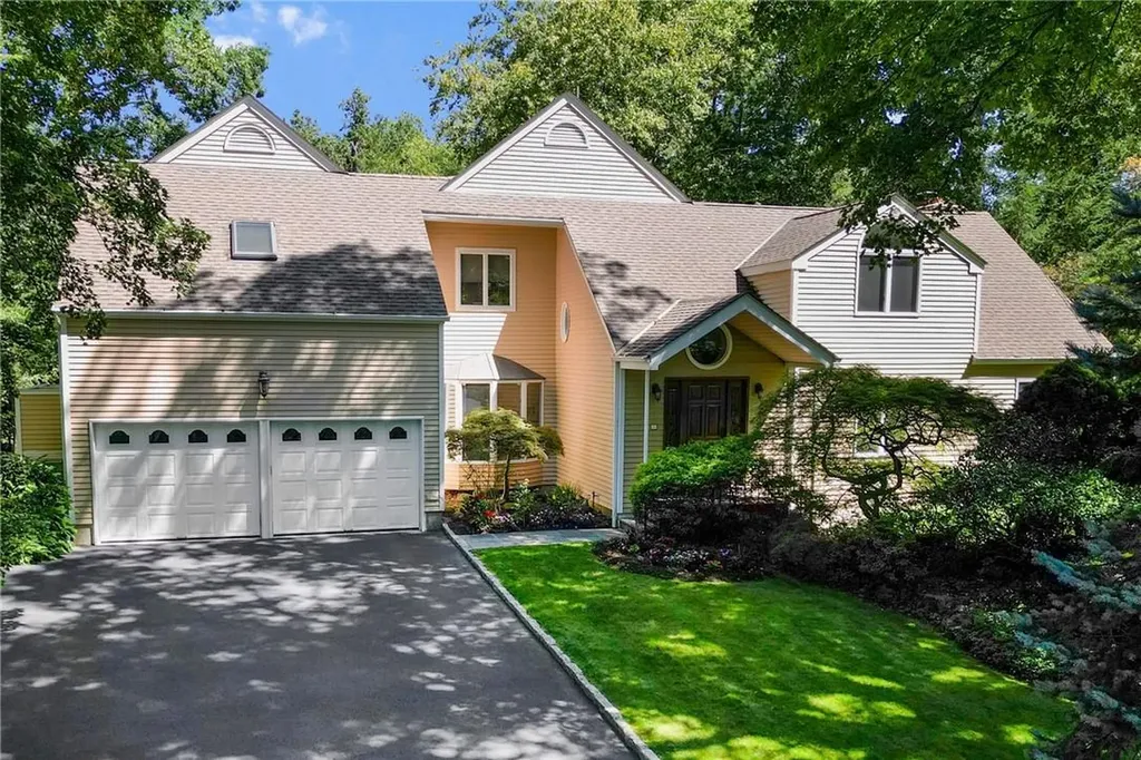 28 High Point Lane Scarsdale NY 10583