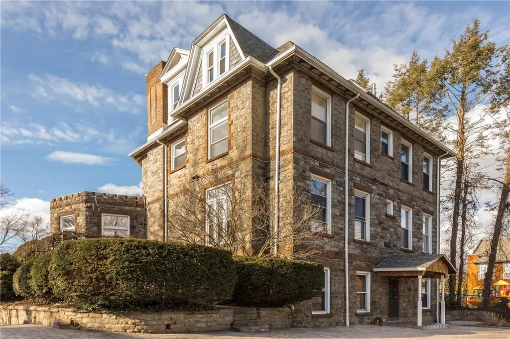 106 Chatfield Road Bronxville NY 10708