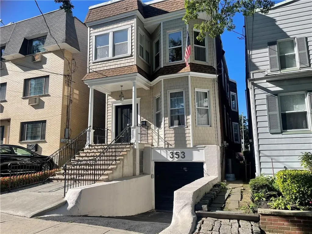 353 E 234th Street Bronx NY 10470
