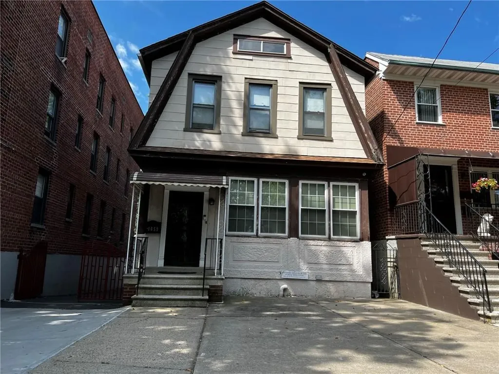 1659 Williamsbridge Road Bronx NY 10461