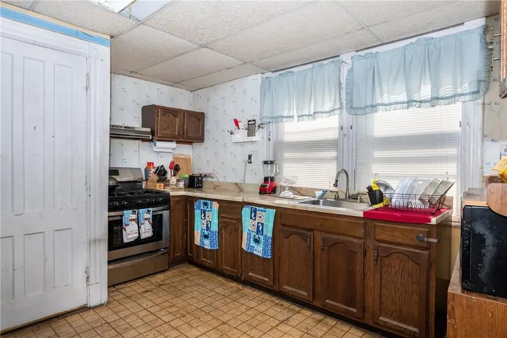 230 E Lincoln Avenue Mount Vernon NY 10552
