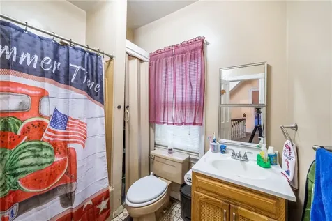 230 E Lincoln Avenue Mount Vernon NY 10552