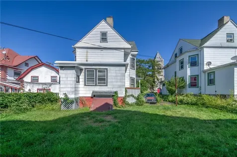 230 E Lincoln Avenue Mount Vernon NY 10552