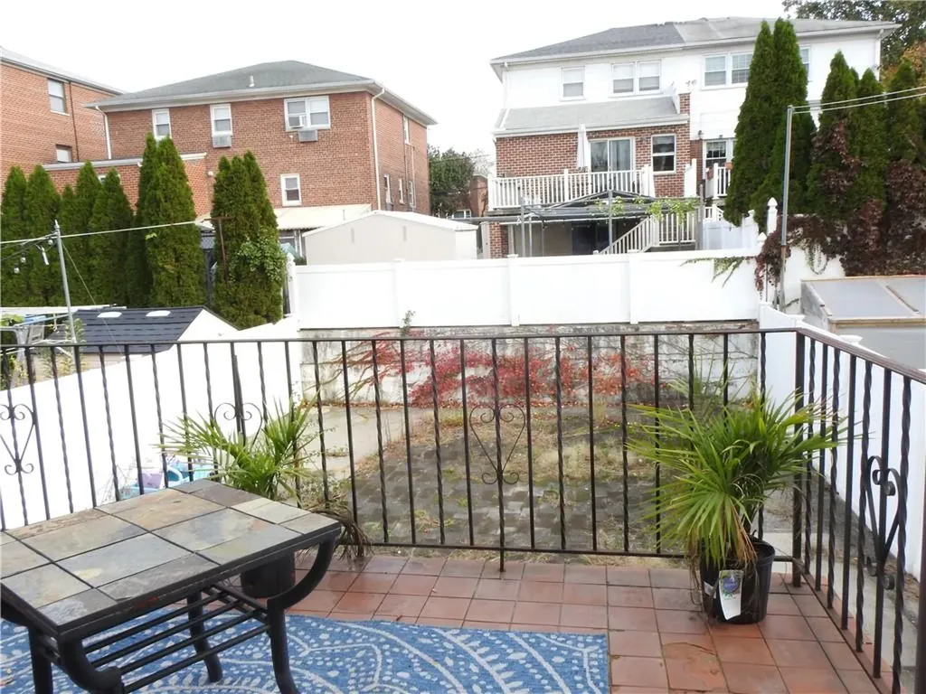 1544 Ohm Avenue Bronx NY 10465