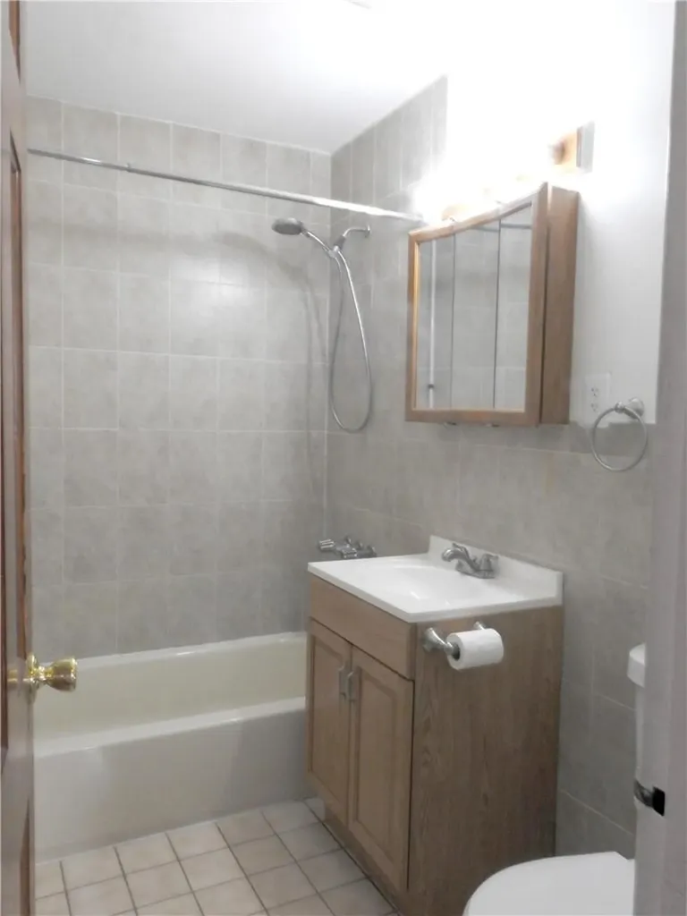 1544 Ohm Avenue Bronx NY 10465