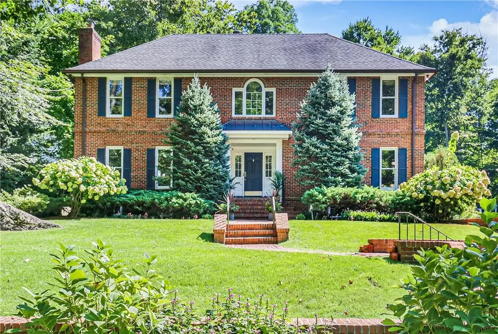 139 Hillair Circle White Plains NY 10605