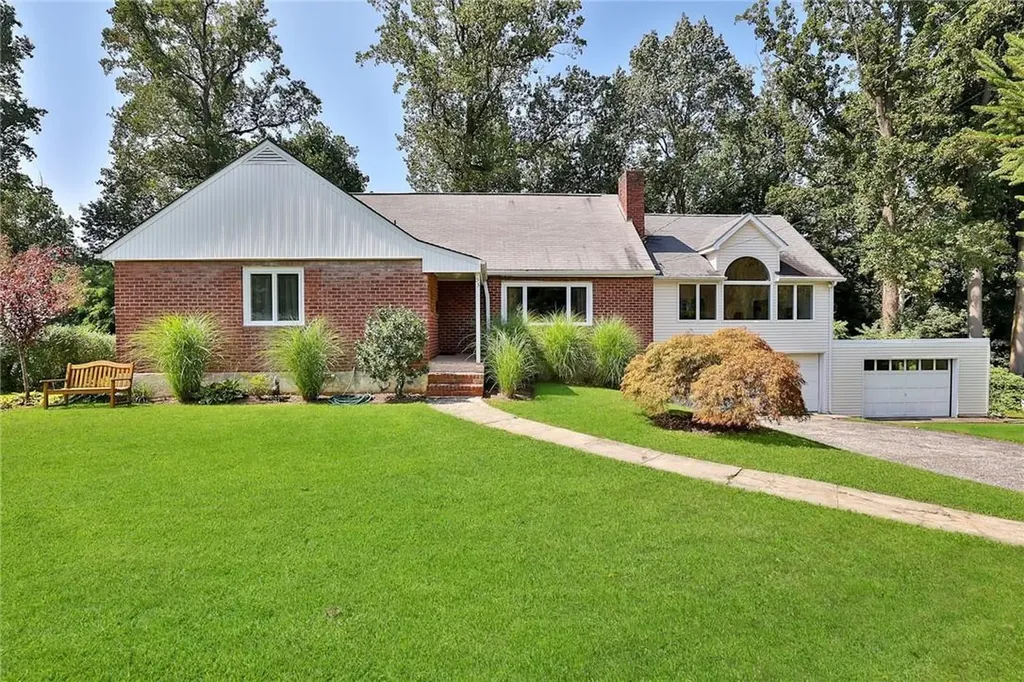 53 Abingdon Lane Scarsdale NY 10583