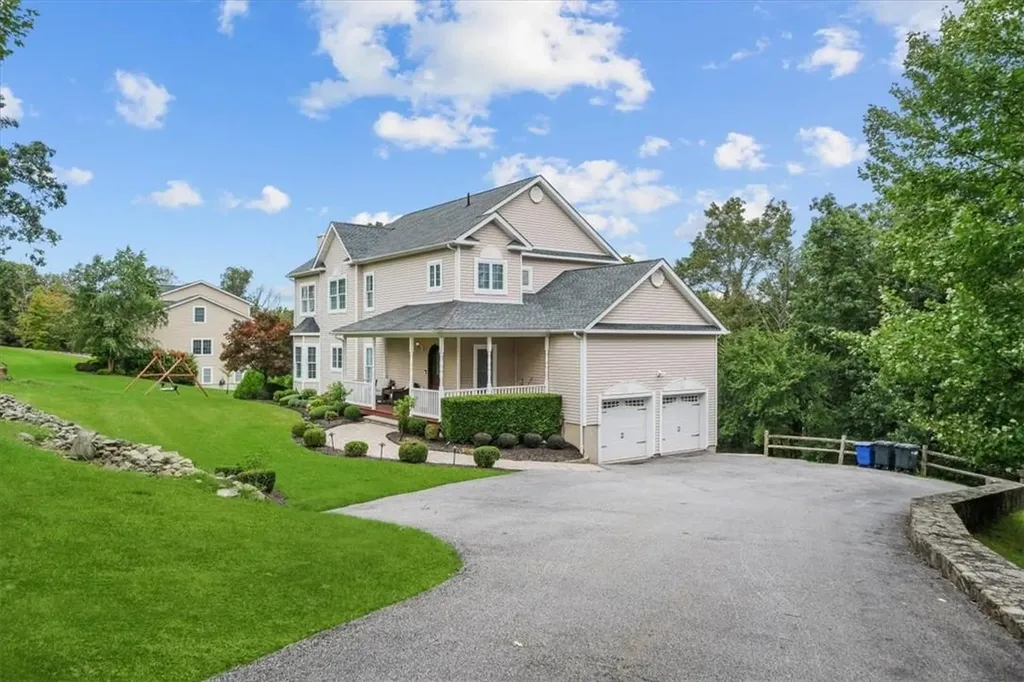 105 Talbot Road Harriman NY 10926