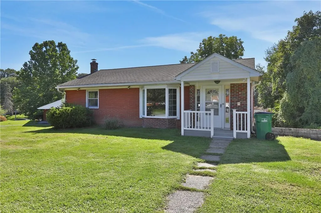 6 Barent Lane Poughkeepsie NY 12603
