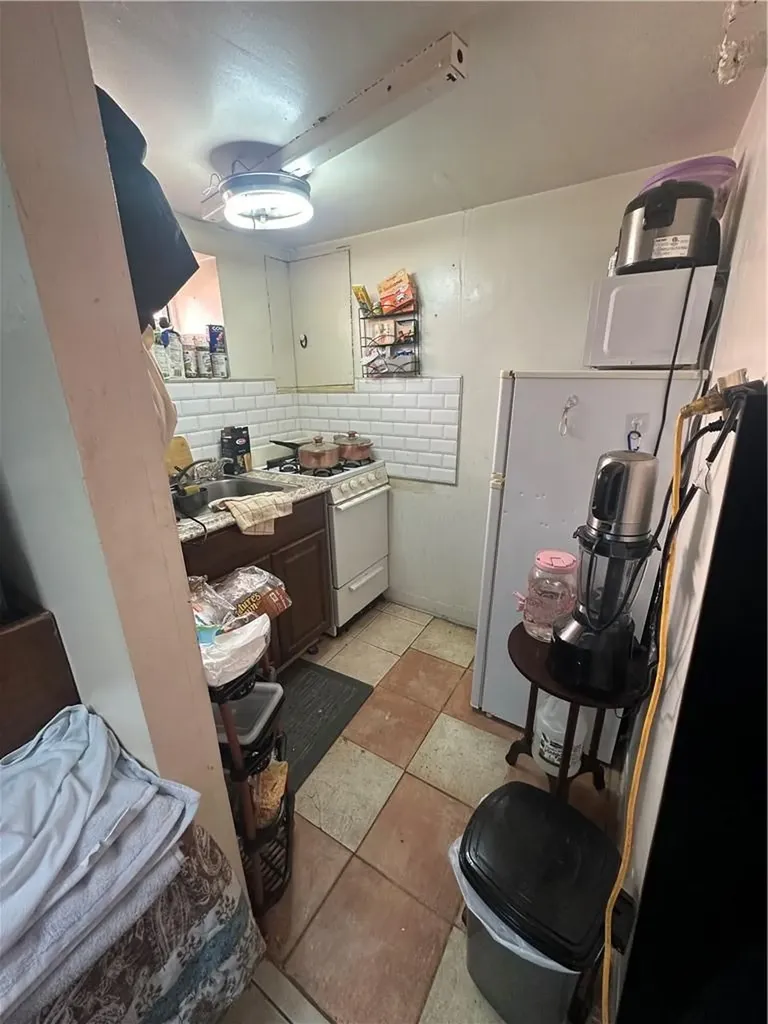4158 Edson Avenue Bronx NY 10466