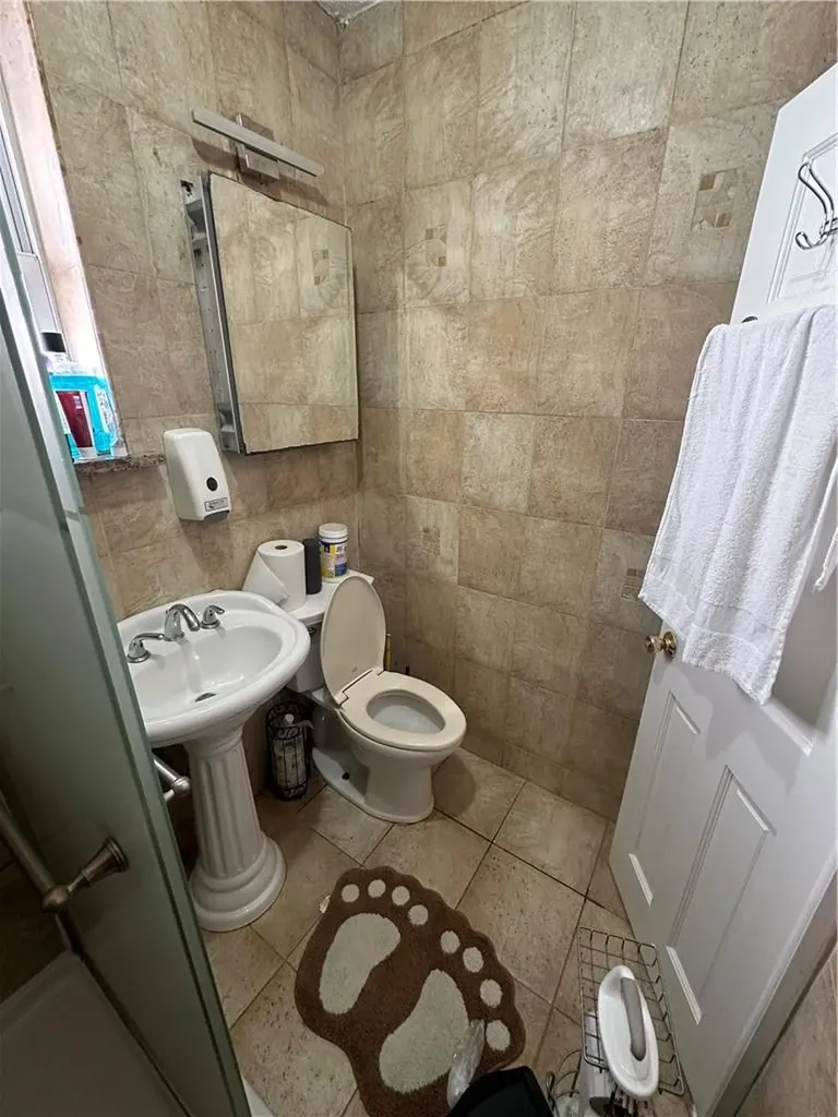 4158 Edson Avenue Bronx NY 10466