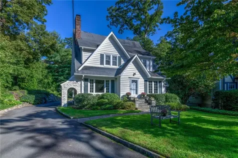 152 Valley Stream Road E Larchmont NY 10538
