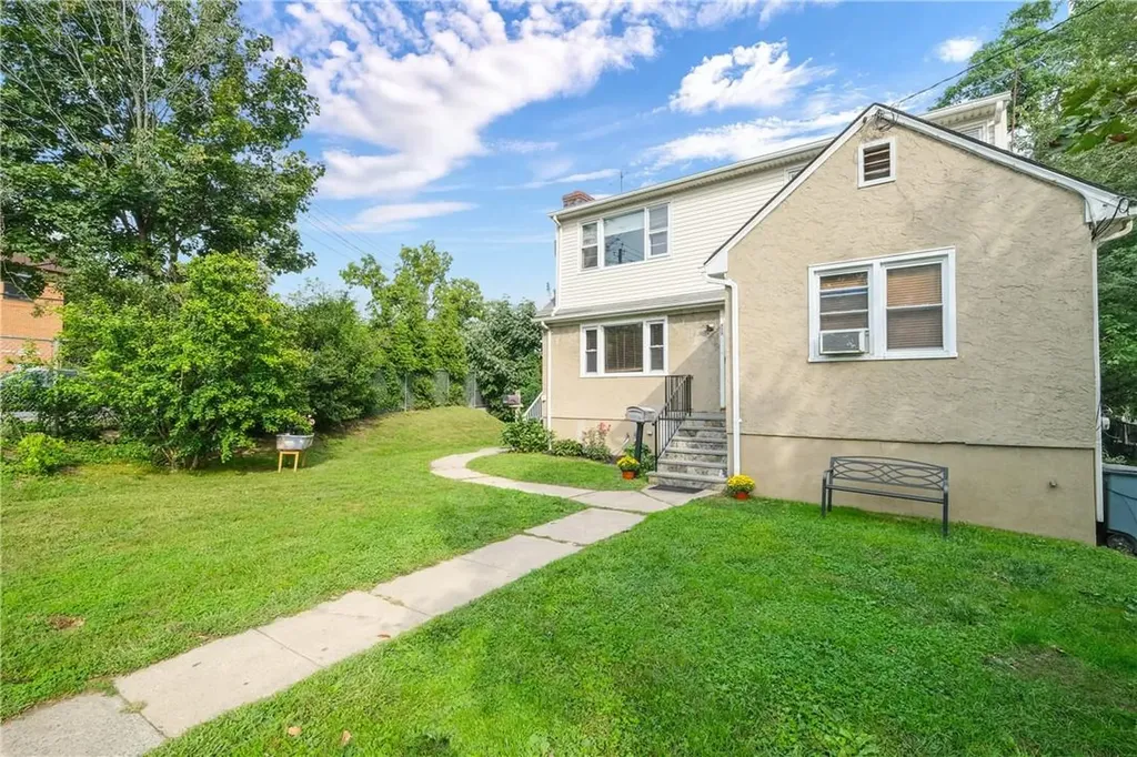 939 Lester Avenue Mamaroneck NY 10543