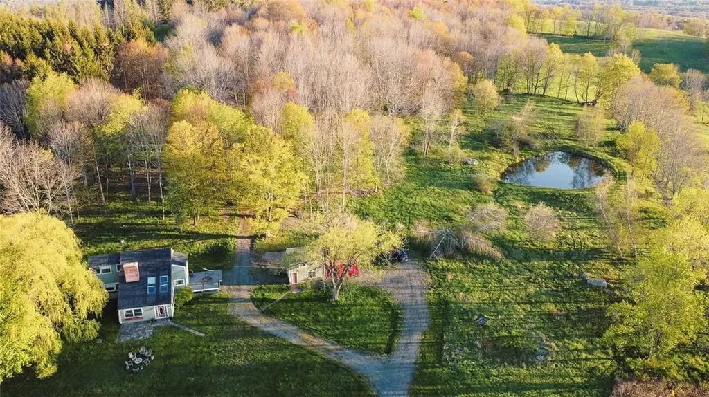 186 County Route 164 Callicoon NY 12723