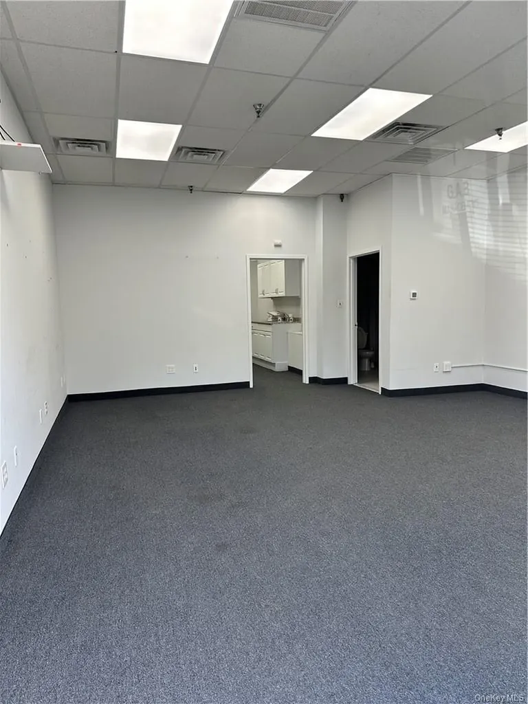 231 S Middletown Road Nanuet NY 10954