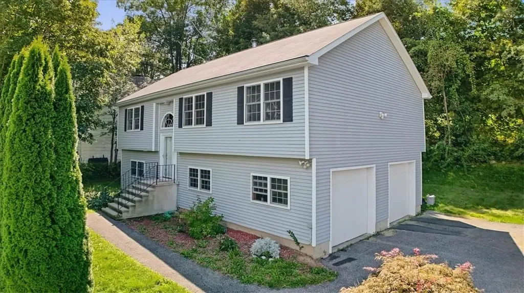 194 Topland Road Mahopac NY 10541