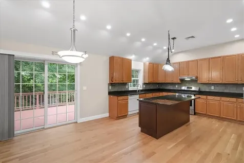 194 Topland Road Mahopac NY 10541