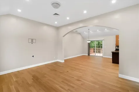 194 Topland Road Mahopac NY 10541