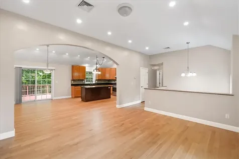 194 Topland Road Mahopac NY 10541