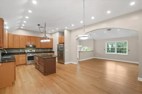 194 Topland Road Mahopac NY 10541