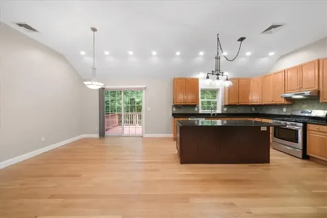 194 Topland Road Mahopac NY 10541
