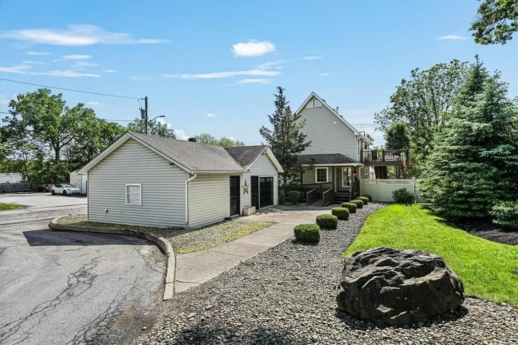531 State Route 32 Highland Mills NY 10930