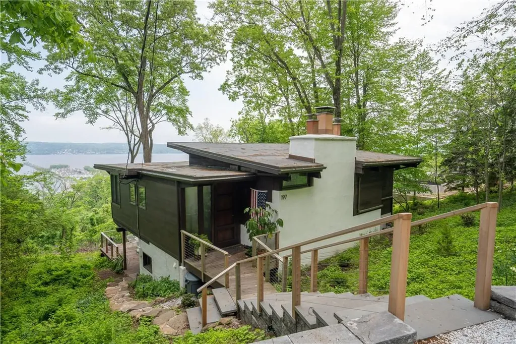197 Tweed Boulevard Nyack NY 10960