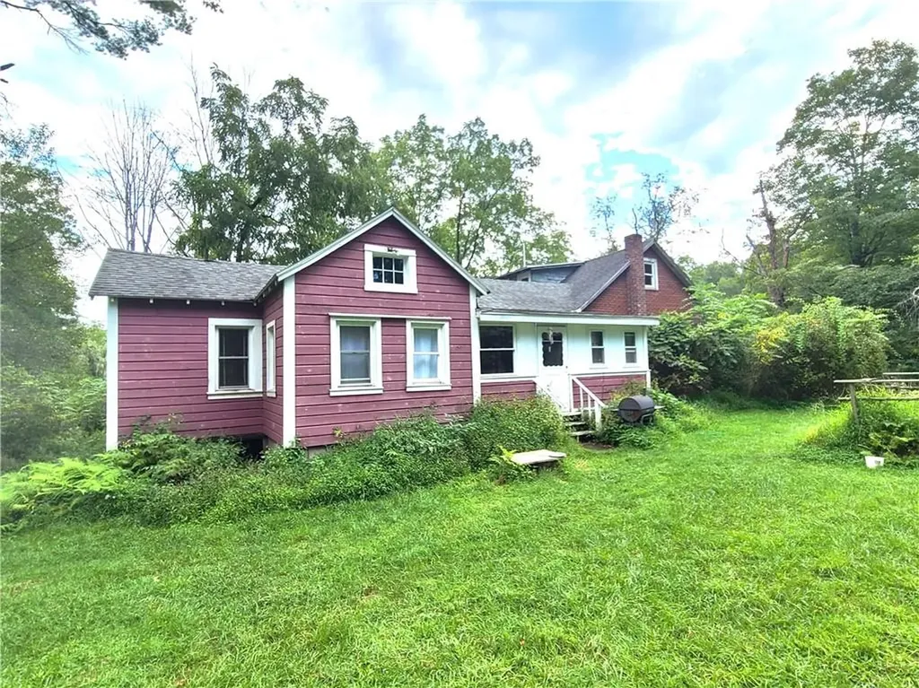 8 Lower Granite Road Kerhonkson NY 12446