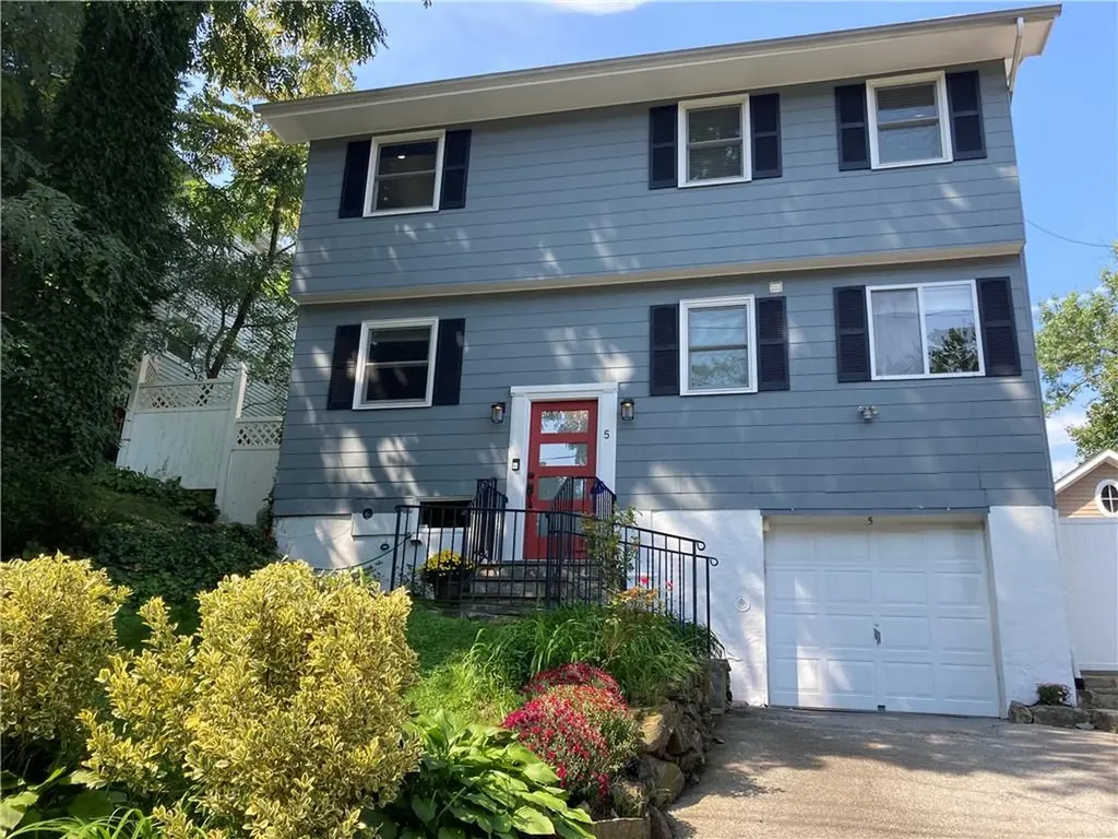 5 Pell Place Pelham NY 10803