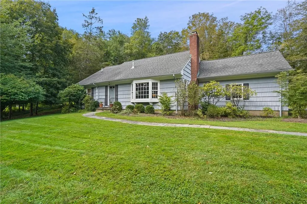 5 Brook Farm Road Bedford NY 10506