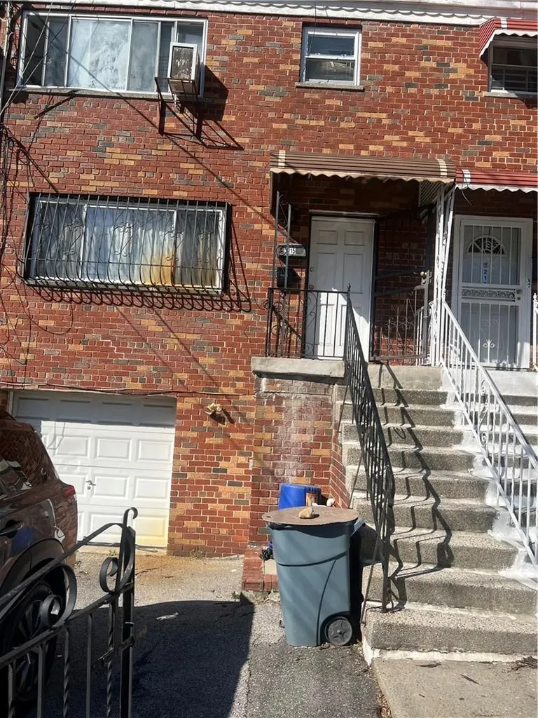 3215 Bruner Avenue Bronx NY 10469