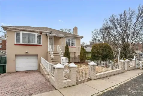 147 Hart Avenue Yonkers NY 10704