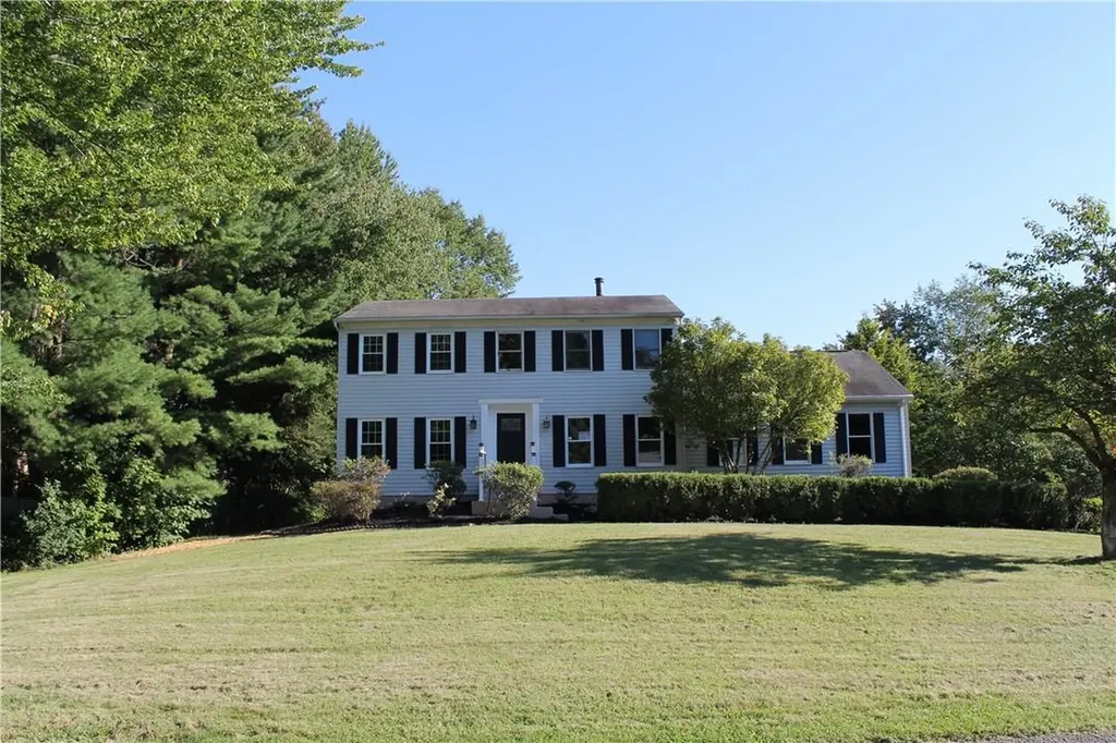 2 Elm Court Poughkeepsie NY 12603