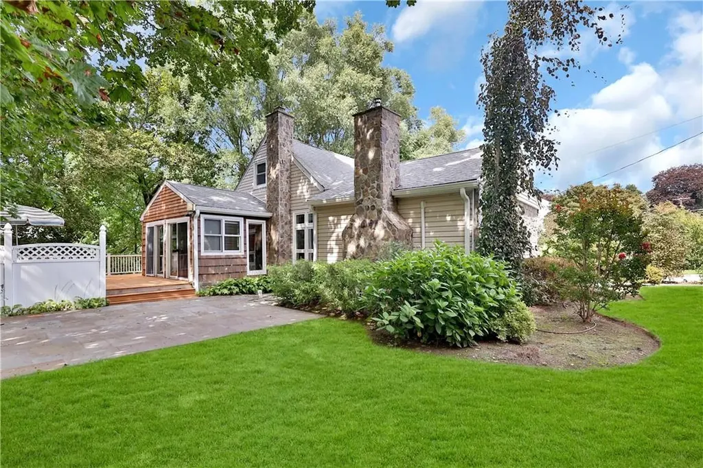 28 Wayside Drive White Plains NY 10607