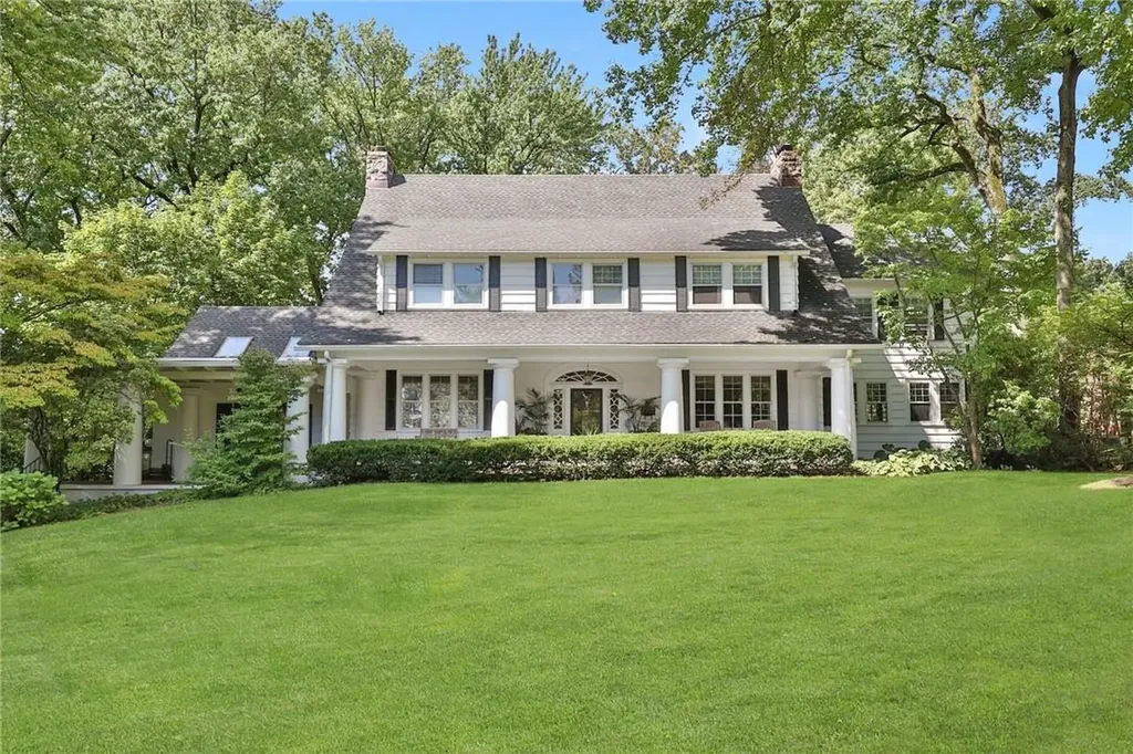 151 Overlook Circle New Rochelle NY 10804
