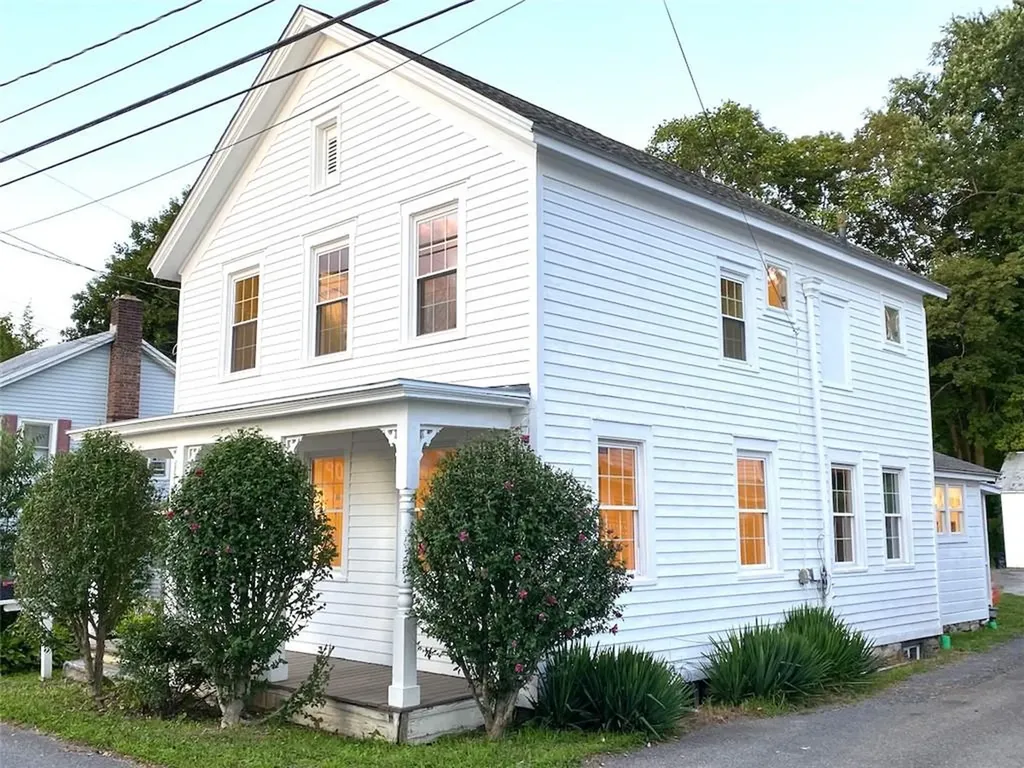 9 Elizabeth Street Red Hook NY 12571