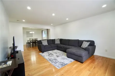 139 Frederic Street Yonkers NY 10703