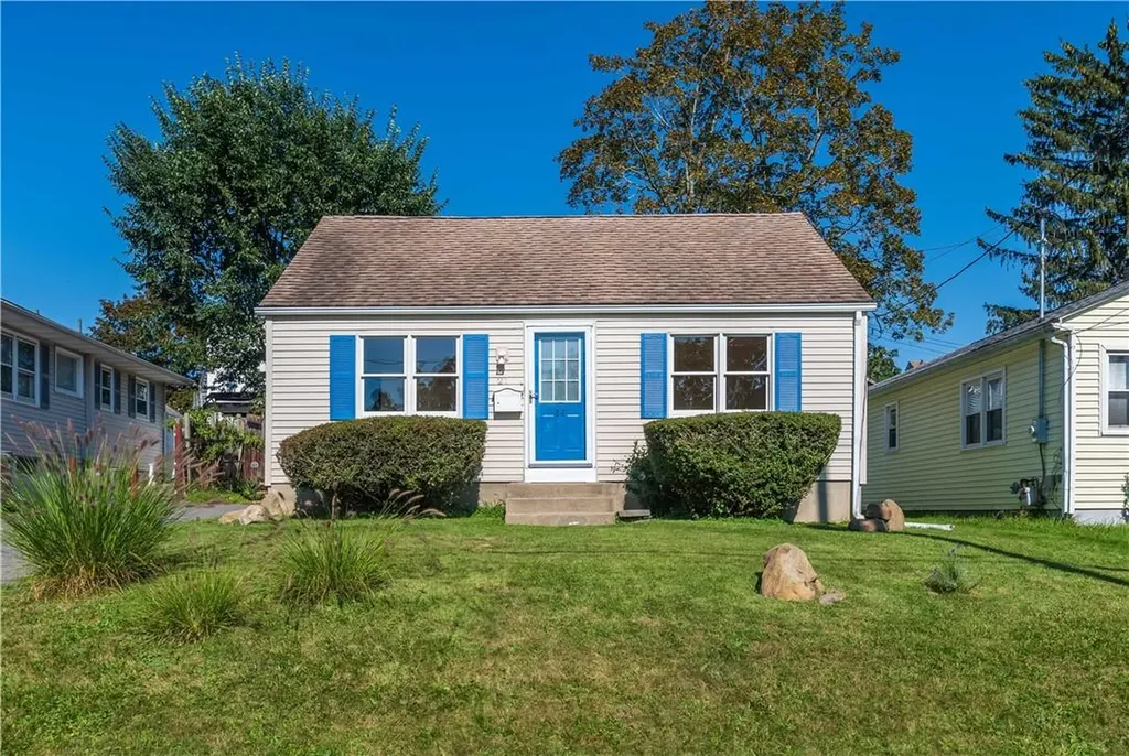 27 Woods Place Middletown NY 10940