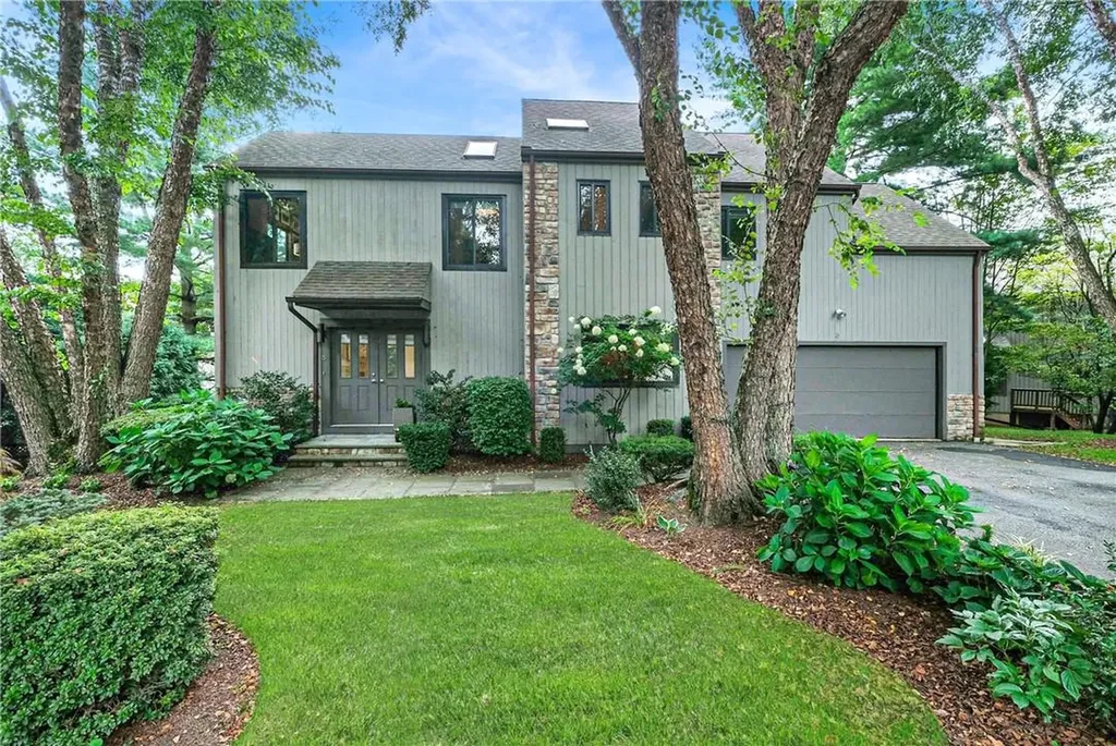 8 Mulberry Lane White Plains NY 10605