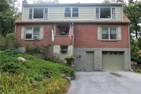 30 Sedgewick Road Poughkeepsie NY 12603