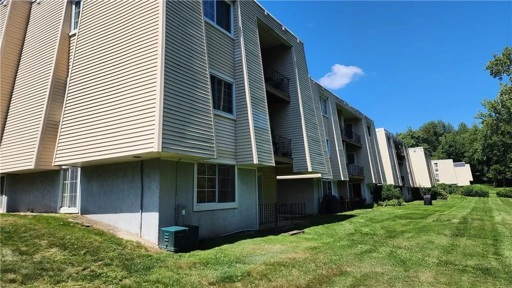 303 Fox Run Lane Carmel NY 10512