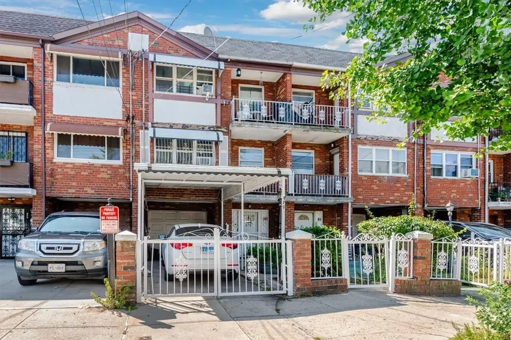 479 Commonwealth Avenue Bronx NY 10473