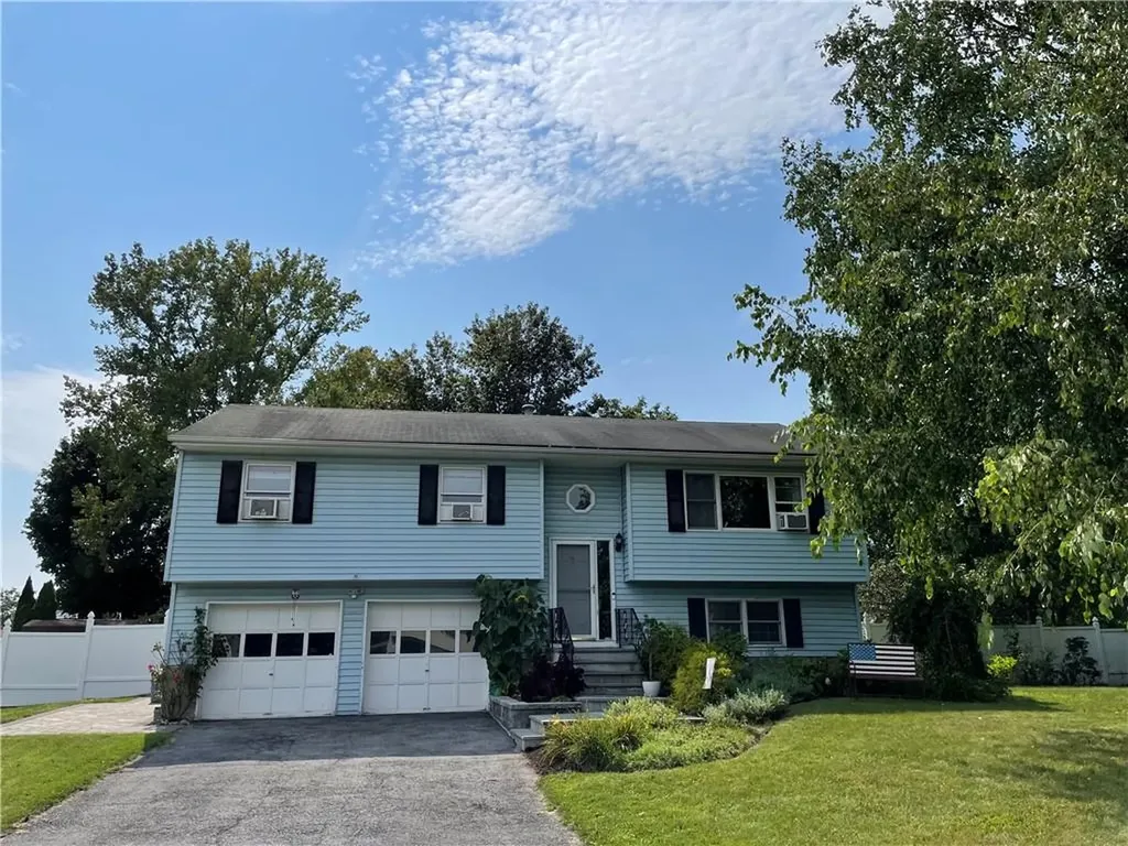 221 Dairy Lane New Windsor NY 12553