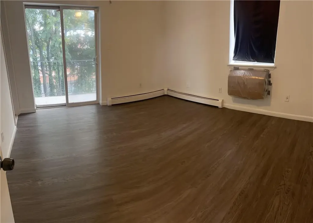 856 Van Nest Avenue Bronx NY 10462