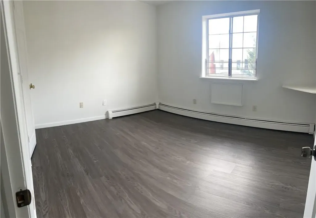 856 Van Nest Avenue Bronx NY 10462