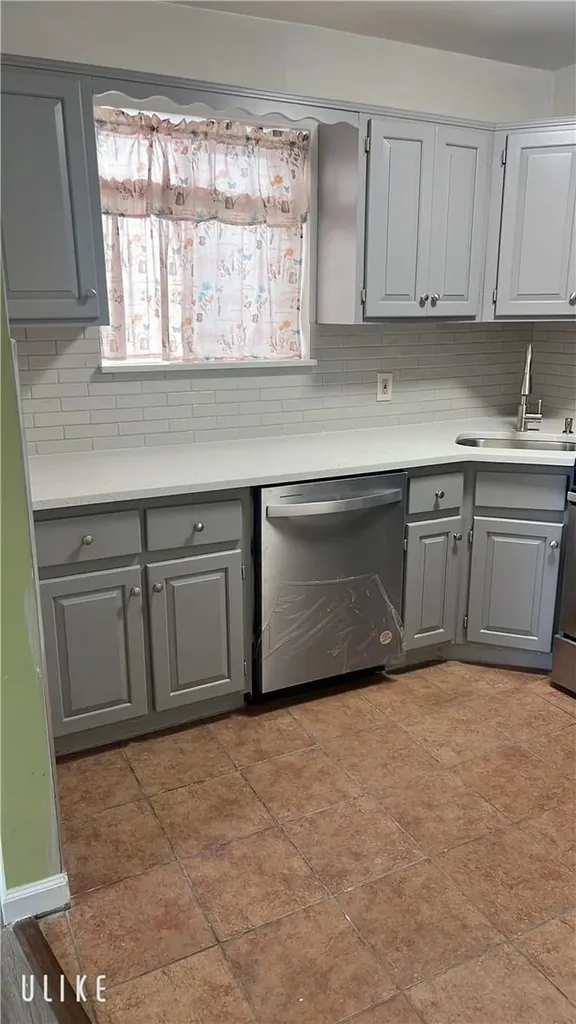856 Van Nest Avenue Bronx NY 10462