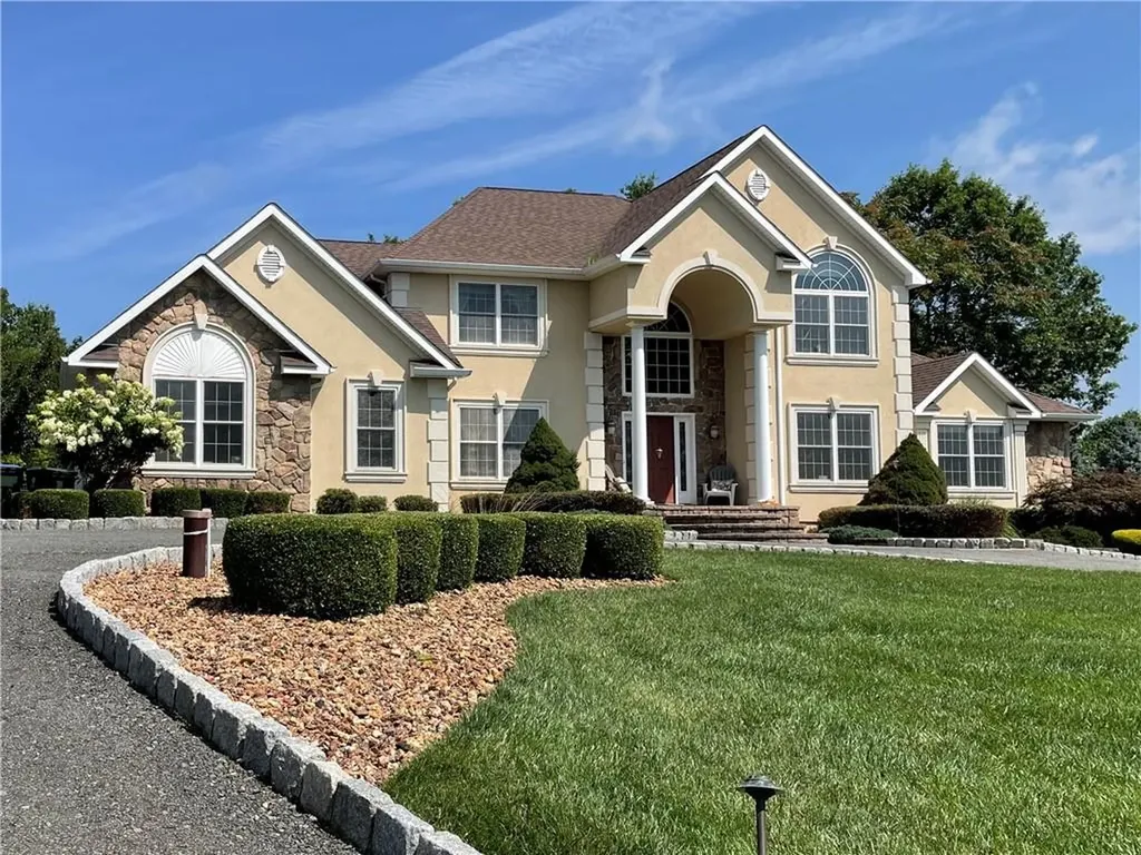 39 Rapelje Road Walden NY 12586